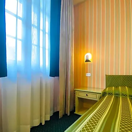 Hotel Daniel 4*