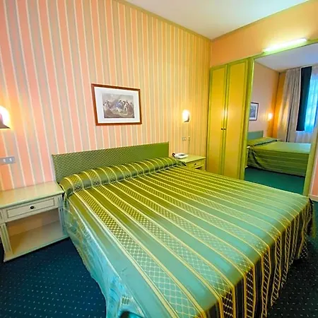 Hotel Daniel 4*